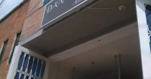 DANA MENDEZ ALTA PELUQUERIA DANA MENDEZ ALTA PELUQUERIA